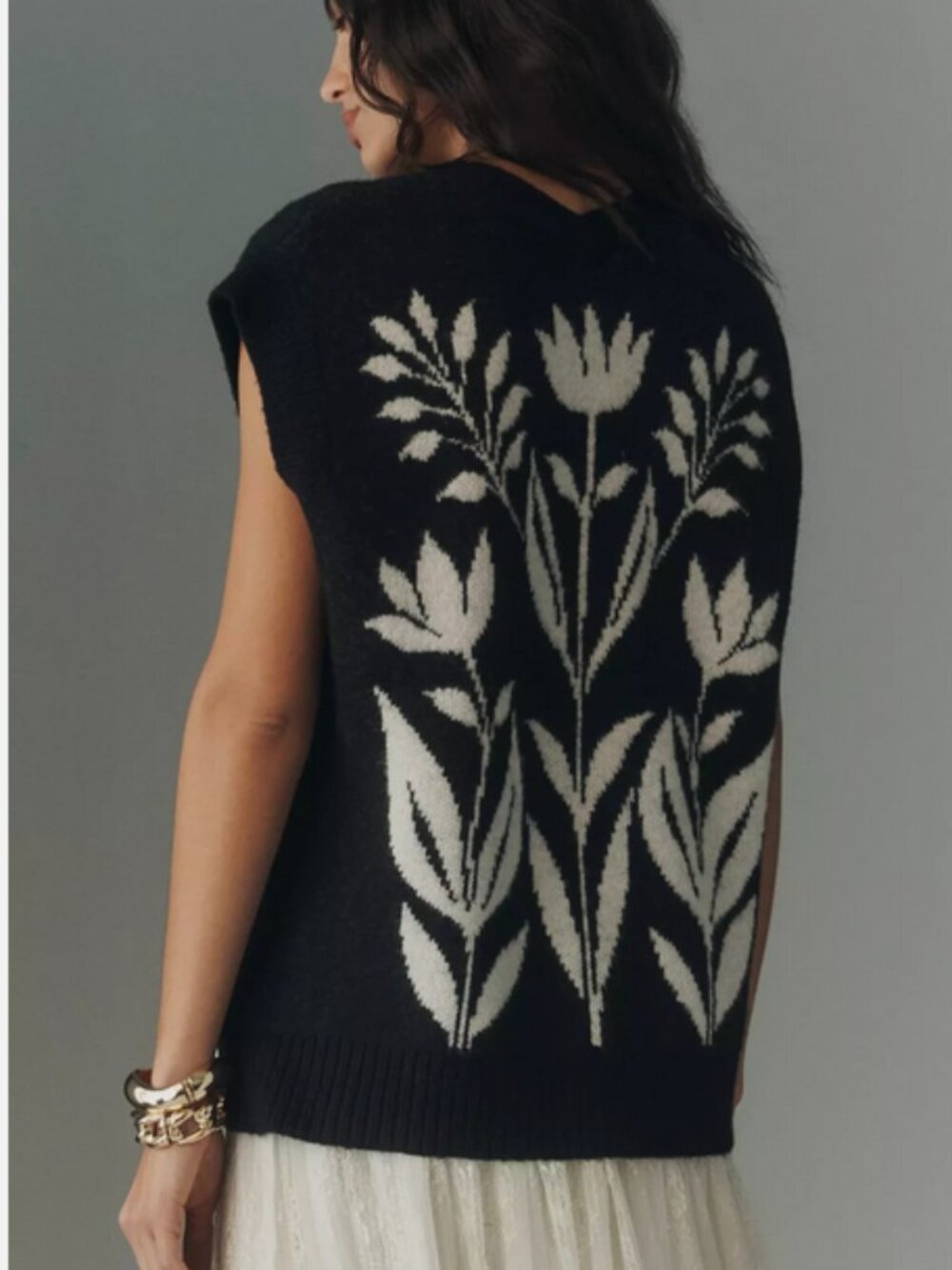 By Anthropologie Button-Front Sweater Vest Cardigan Black Floral Size S NWT - Picture 2 of 6